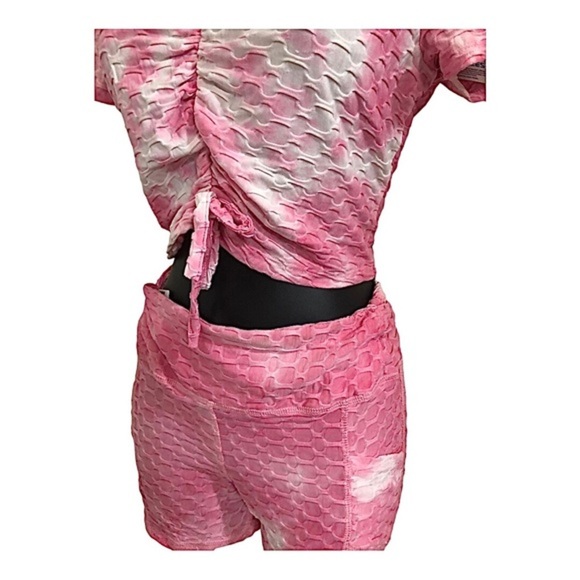 2 piece pink white v-neck printed crop top & booty shaping shorts set - Picture 4 of 15